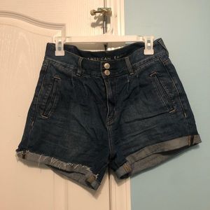 American Eagle Mom Short